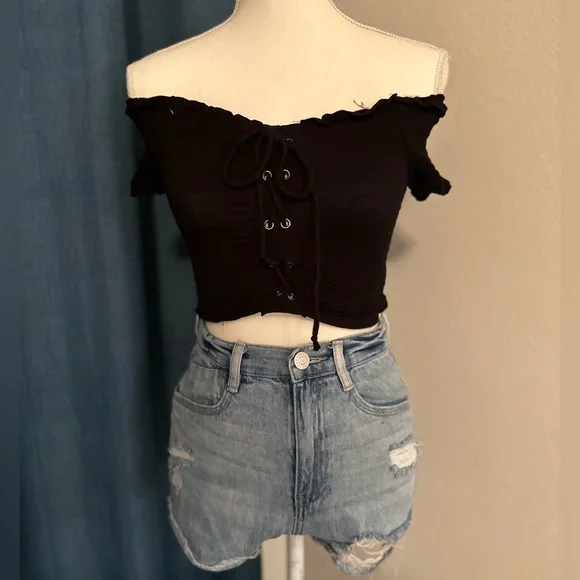 Black off the Shoulder Stretchy Lace Cross Front Ceop Top Size Small - Picture 2 of 7